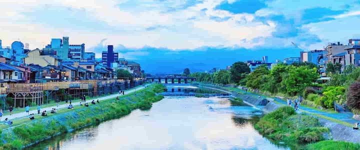京都2のパーティー会場